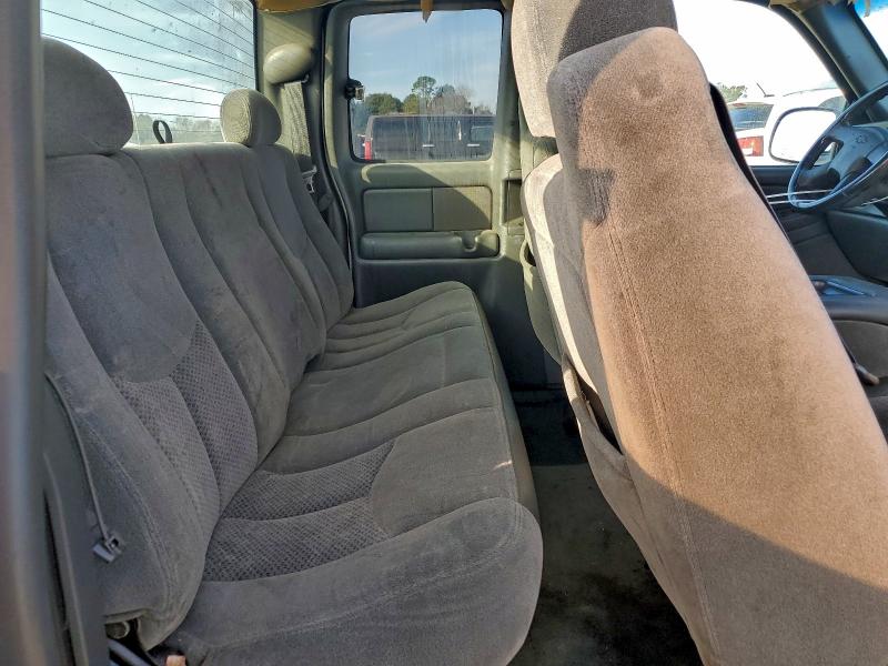 Photo 10 from auction – 2004 CHEVROLET SILVERADO with VIN 2GCEC19V141246051