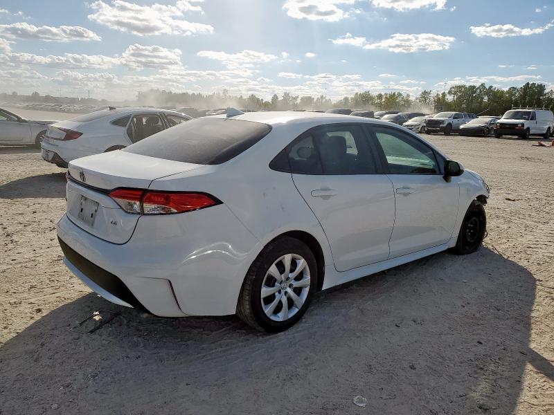 Photo 3 from auction – 2021 TOYOTA COROLLA LE with VIN 5YFEPMAE8MP209369