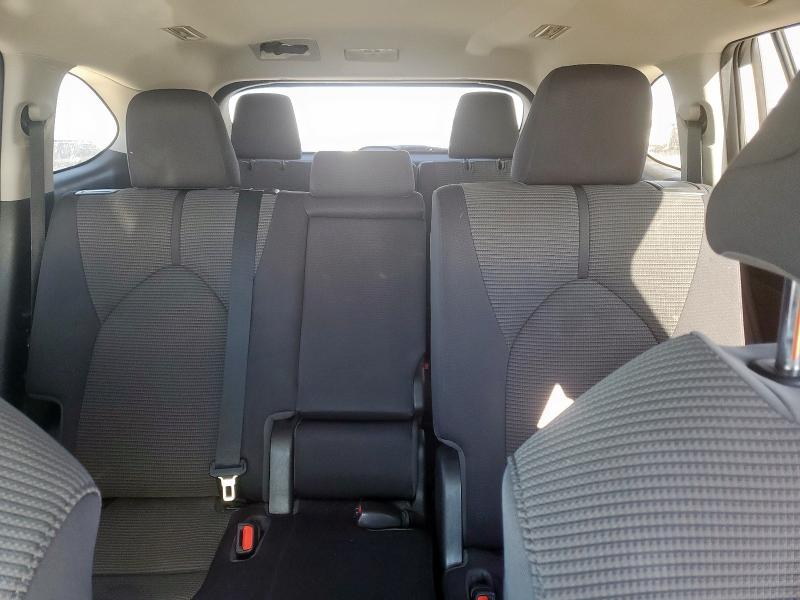 Photo 10 from auction – 2021 TOYOTA HIGHLANDER with VIN 5TDCZRAH5MS061830