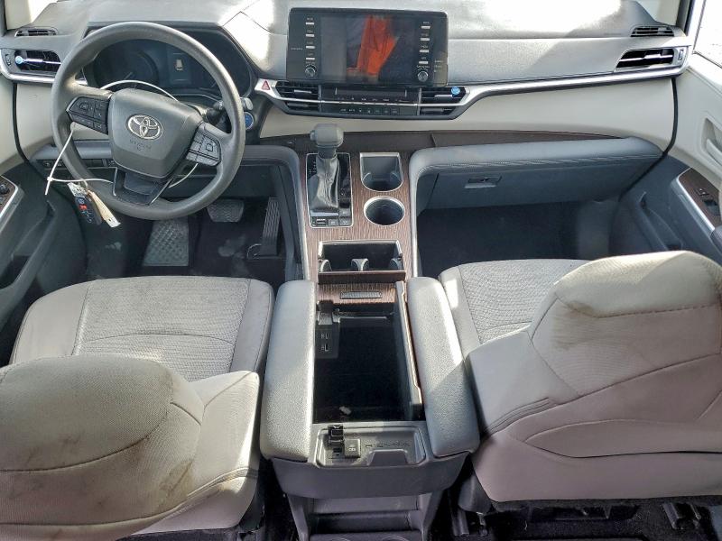 Photo 8 from auction – 2023 TOYOTA SIENNA with VIN 5TDKRKEC9PS175903