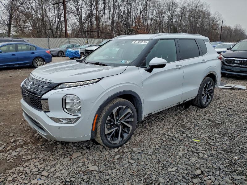 MITSUBISHI OUTLANDER 2023 with VIN JA4J3VA89PZ008787 - Photo from auction