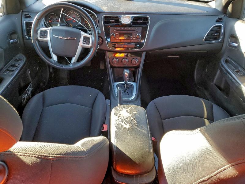 Photo 8 from auction – 2014 CHRYSLER 200 TOURIN with VIN 1C3CCBBG2EN171275