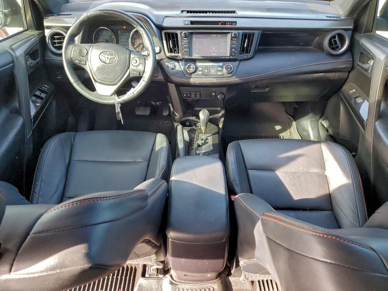 Photo 8 from auction – 2017 TOYOTA RAV4 SE with VIN 2T3NFREV6HW396388