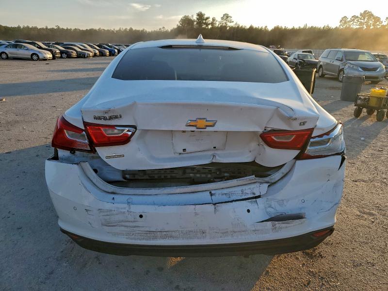 Photo 6 from auction – 2017 CHEVROLET MALIBU LT with VIN 1G1ZE5ST6HF286418