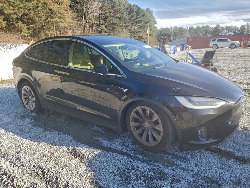 Photo 4 from auction – 2017 TESLA MODEL X with VIN 5YJXCBE23HF049766