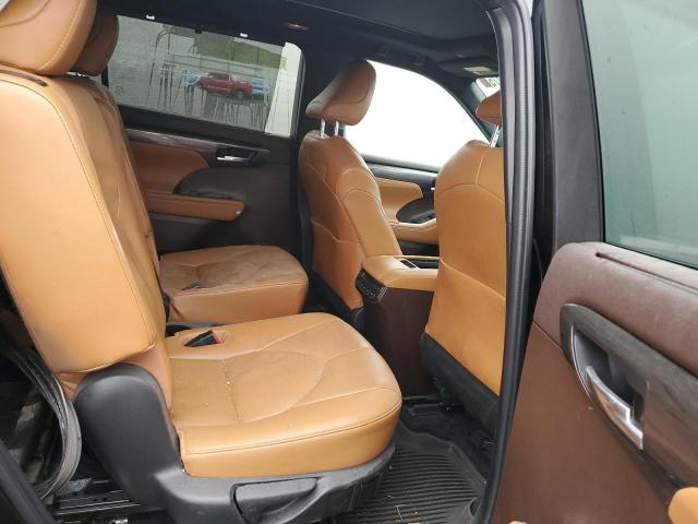 Photo 11 from auction – 2022 TOYOTA HIGHLANDER with VIN 5TDEBRCH2NS081898