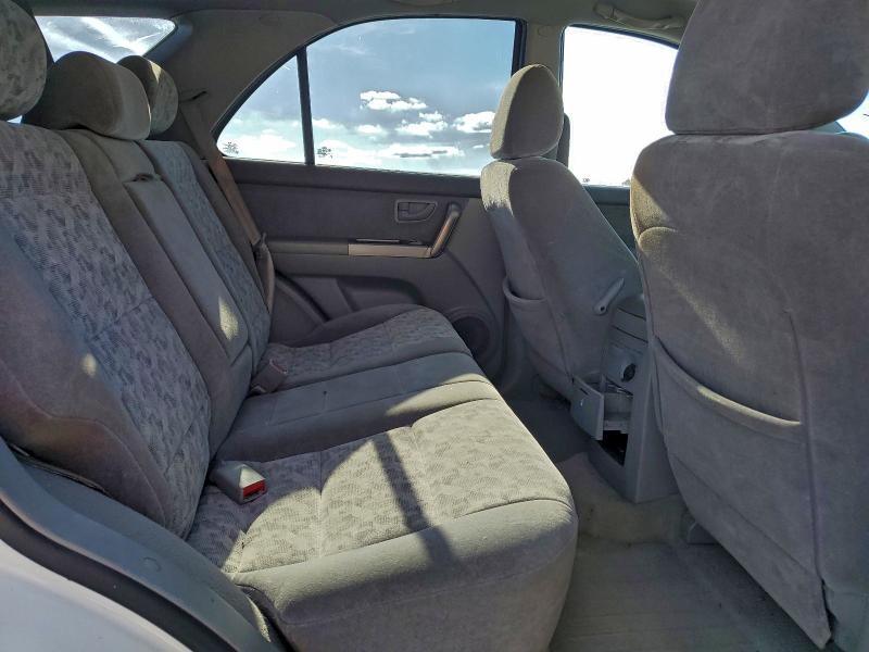 Photo 11 from auction – 2006 KIA SORENTO EX with VIN KNDJD733665633119