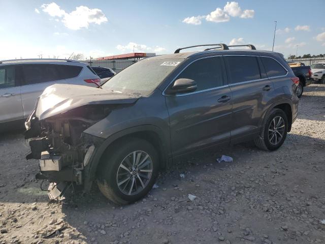 TOYOTA HIGHLANDER 2017 with VIN 5TDJZRFH0HS463129 - Photo from auction