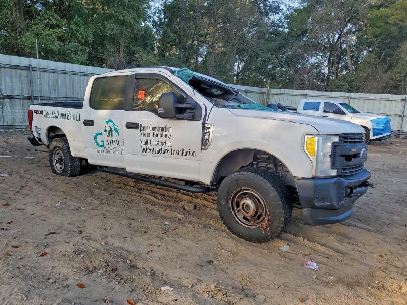 Photo 4 from auction – 2017 FORD F250 with VIN 1FT7W2B64HEE85641