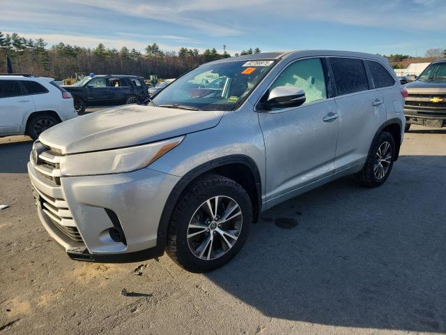 TOYOTA HIGHLANDER 2018 with VIN 5TDBZRFH5JS913576 - Photo from auction