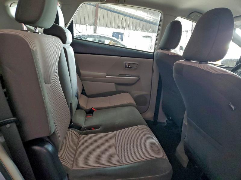 Photo 10 from auction – 2016 TOYOTA PRIUS V with VIN JTDZN3EU3GJ047419