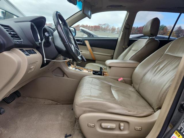 Photo 7 from auction – 2010 TOYOTA HIGHLANDER with VIN JTEJW3EHXA2040686