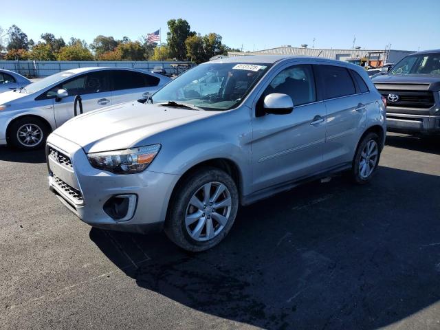 MITSUBISHI OUTLANDER 2015 with VIN 4A4AP4AUXFE044679 - Photo from auction