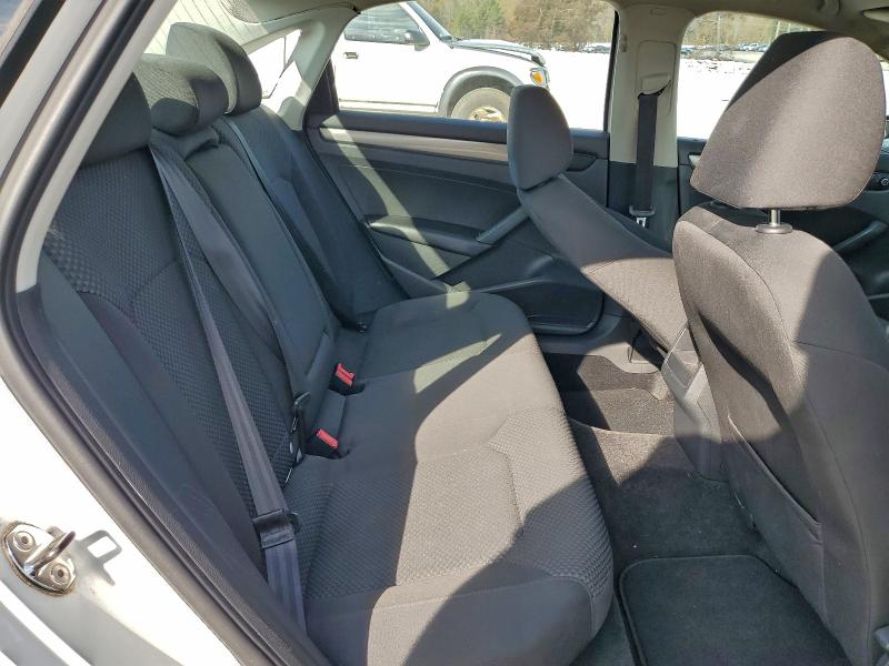 Photo 10 from auction – 2012 VOLKSWAGEN PASSAT S with VIN 1VWAH7A39CC097634
