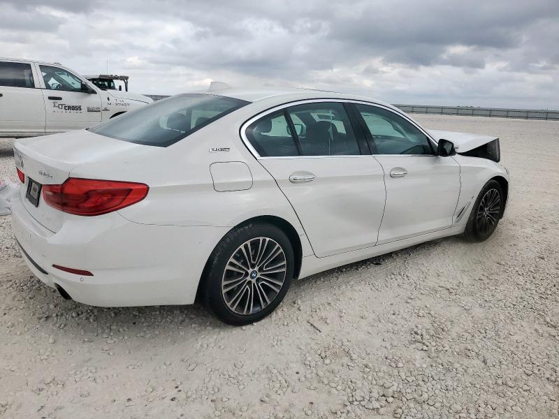 Photo 3 from auction – 2018 BMW 530E with VIN WBAJA9C53JB032778