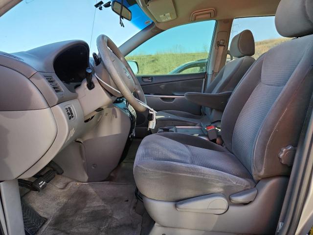 Photo 7 from auction – 2006 TOYOTA SIENNA CE with VIN 5TDZA23C96S478994