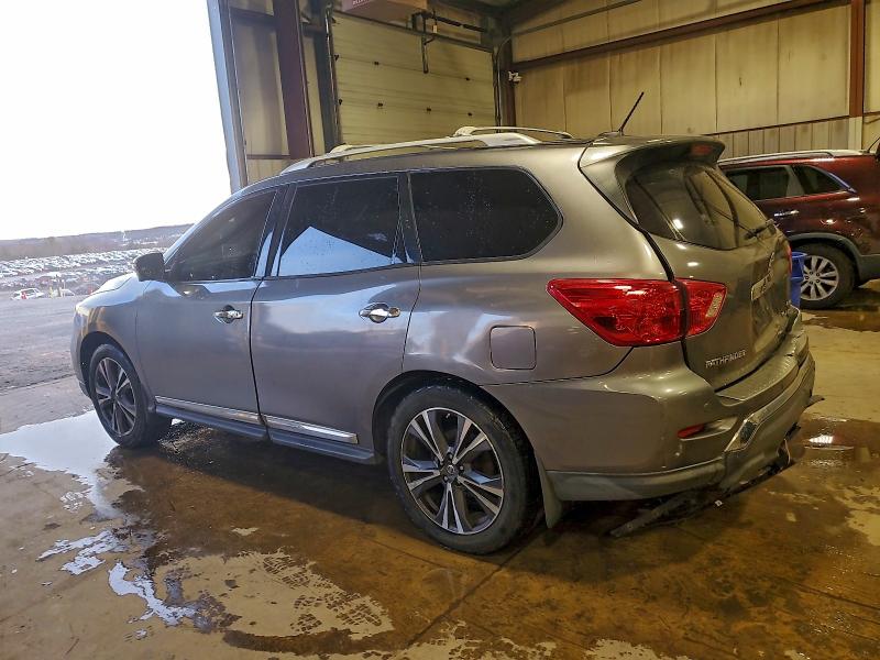 Photo 2 from auction – 2017 NISSAN PATHFINDER with VIN 5N1DR2MM2HC698567