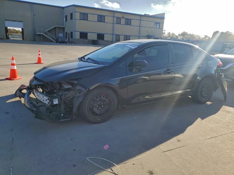 TOYOTA COROLLA LE 2020 with VIN 5YFEPRAE4LP073396 - Photo from auction