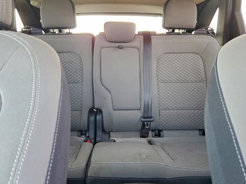 Photo 10 from auction – 2020 FORD ESCAPE SE with VIN 1FMCU0G68LUA31145