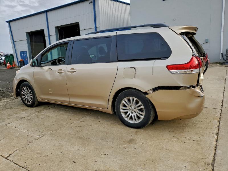 Photo 2 from auction – 2014 TOYOTA SIENNA with VIN 5TDYK3DC0ES434300
