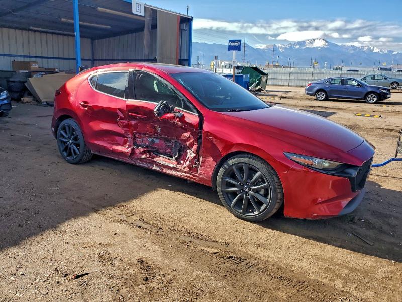 Photo 4 from auction – 2019 MAZDA 3 PREMIUM with VIN JM1BPBNMXK1134801