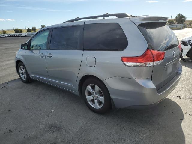 Фото 2 с аукциона – 2014 TOYOTA SIENNA с VIN 5TDKK3DCXES424864