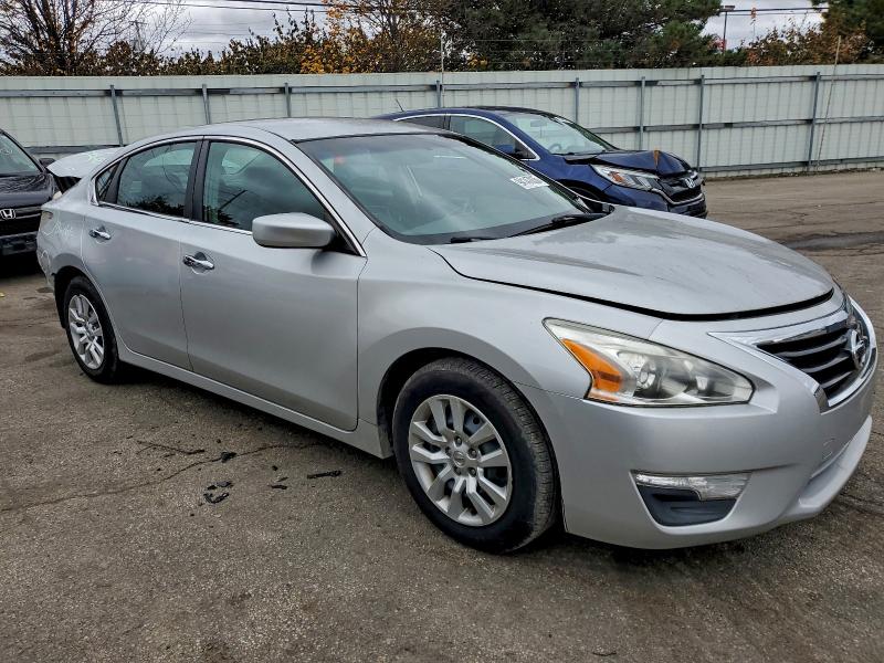 Photo 4 from auction – 2013 NISSAN ALTIMA 2.5 with VIN 1N4AL3AP8DN464757