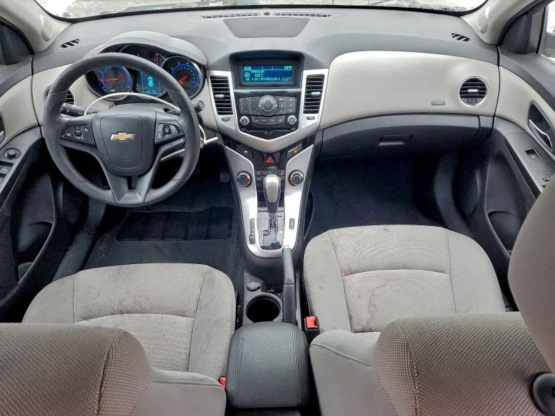 Photo 8 from auction – 2015 CHEVROLET CRUZE LT with VIN 1G1PC5SB9F7278650