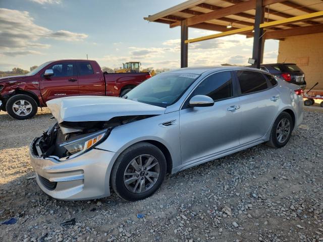 KIA OPTIMA LX 2018 with VIN 5XXGT4L33JG190072 - Photo from auction