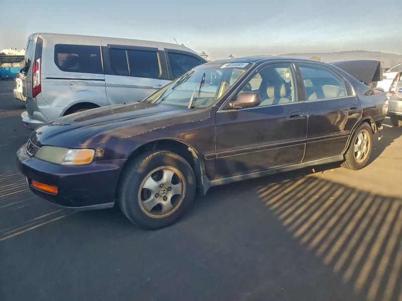 HONDA ACCORD SE 1997 with VIN 1HGCD5602VA104448 - Photo from auction