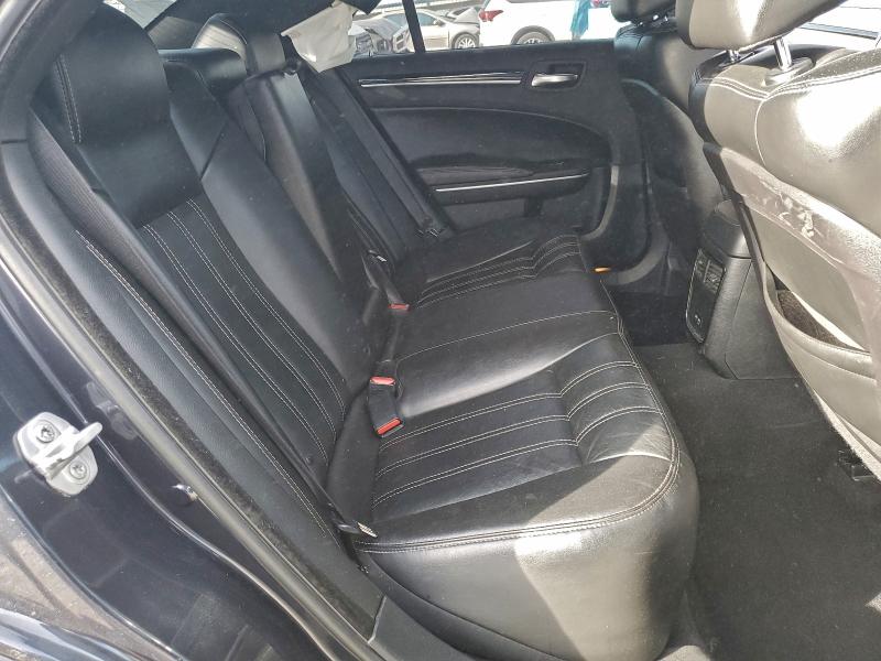 Photo 10 from auction – 2019 CHRYSLER 300 S with VIN 2C3CCABG8KH573302