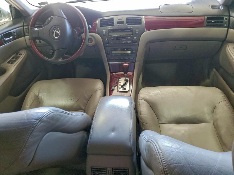 Photo 8 from auction – 2004 LEXUS ES 330 with VIN JTHBA30G840011420