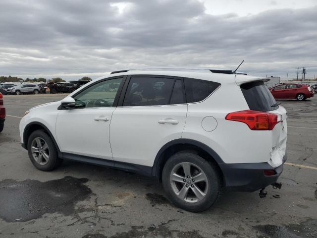 Photo 2 from auction – 2015 TOYOTA RAV4 XLE with VIN JTMRFREV8FD126302