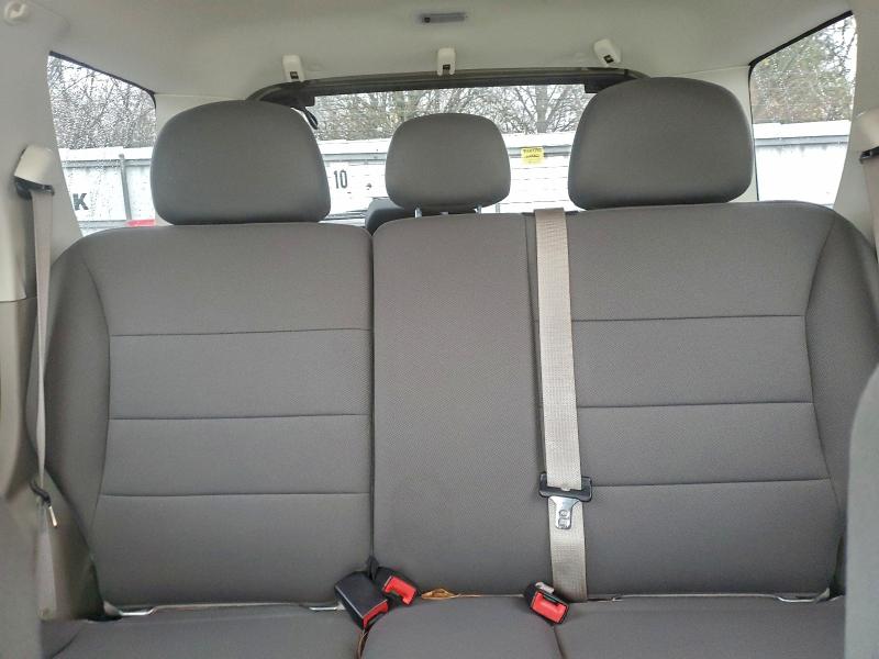 Photo 10 from auction – 2010 FORD ESCAPE XLT with VIN 1FMCU9D72AKA35606