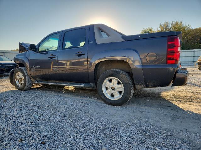 Photo 2 from auction – 2010 CHEVROLET AVALANCHE with VIN 3GNVKFE04AG178364