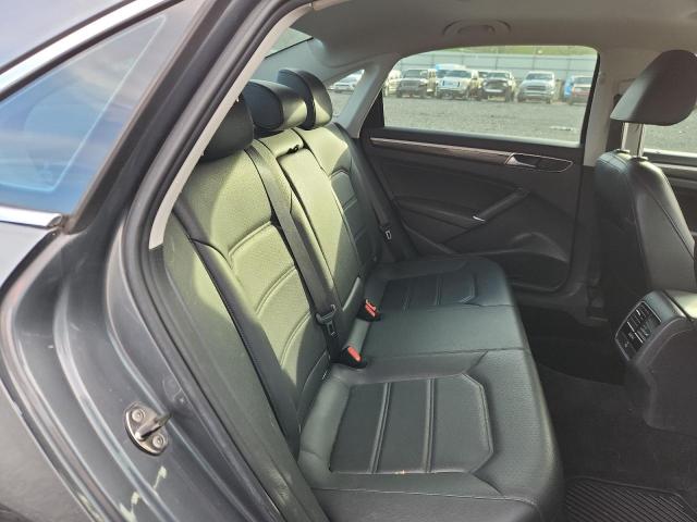 Photo 10 from auction – 2016 VOLKSWAGEN PASSAT SE with VIN 1VWBS7A30GC039987