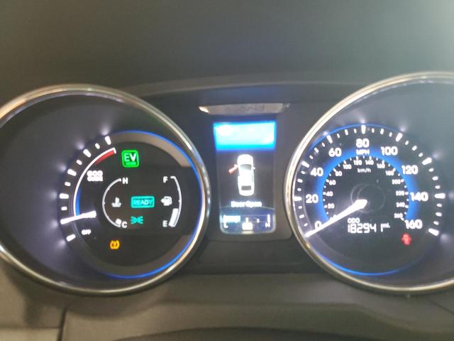 Photo 9 from auction – 2013 HYUNDAI SONATA HYB with VIN KMHEC4A46DA079871