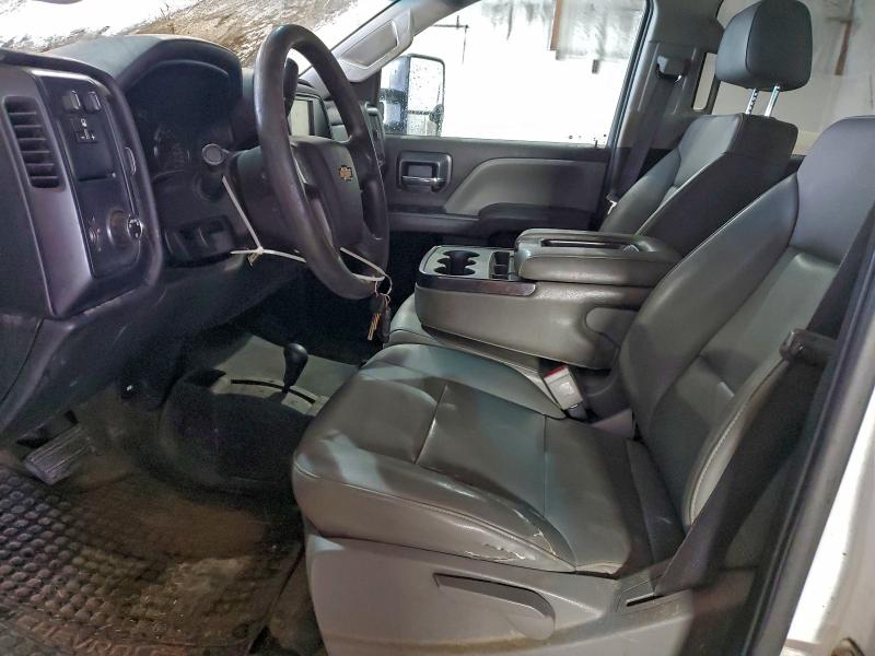 Photo 7 from auction – 2019 CHEVROLET SILVERADO with VIN 1GC1KREG7KF105319
