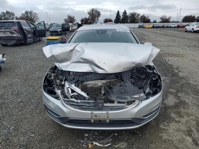 Photo 5 from auction – 2015 VOLVO S60 PREMIE with VIN YV126MFB0F2307490