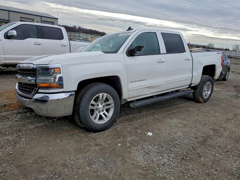 Photo 1 from auction – 2018 CHEVROLET SILVERADO with VIN 3GCUKREC4JG621161