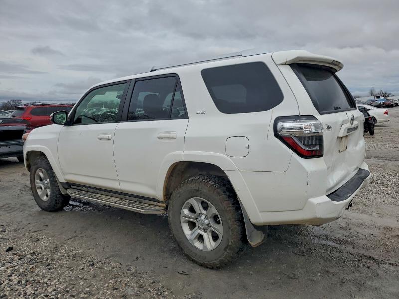 Photo 2 from auction – 2016 TOYOTA 4RUNNER SR with VIN JTEBU5JR0G5391702
