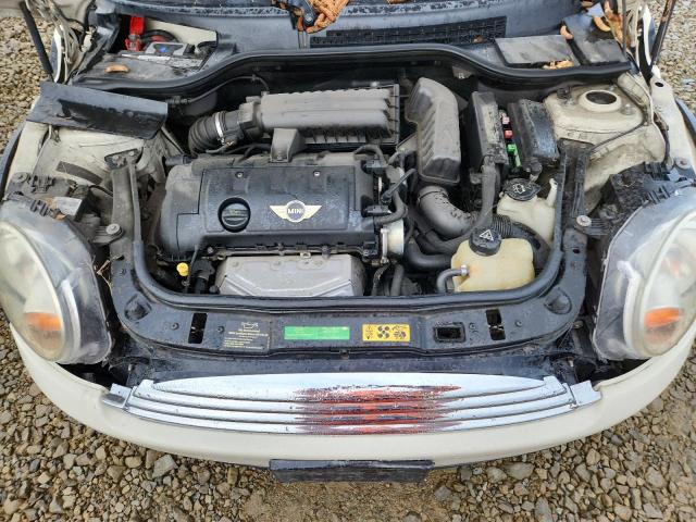 Photo 11 from auction – 2010 MINI COOPER with VIN WMWMF3C52ATU77440