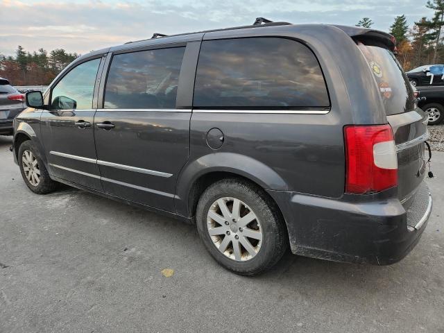Photo 2 from auction – 2015 CHRYSLER TOWN & COU with VIN 2C4RC1BG5FR661696