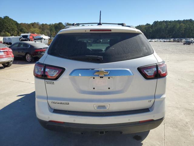 Photo 6 from auction – 2017 CHEVROLET TRAVERSE L with VIN 1GNKRHKD5HJ160675