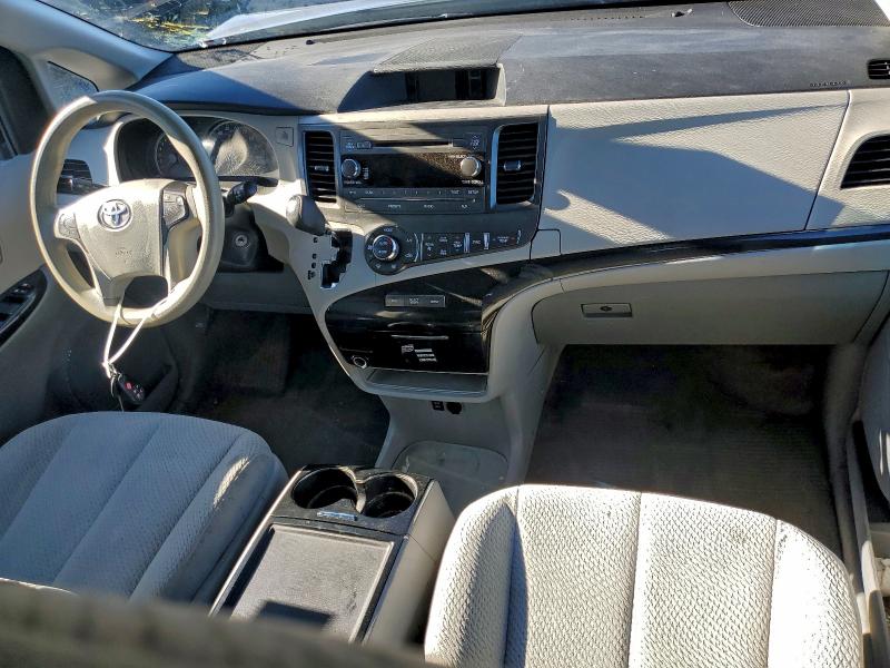 Photo 8 from auction – 2014 TOYOTA SIENNA LE with VIN 5TDKK3DC0ES494924