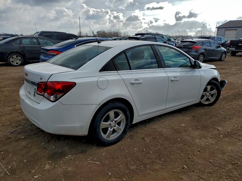 Photo 3 from auction – 2012 CHEVROLET CRUZE with VIN 1G1PE5SC4C7157376