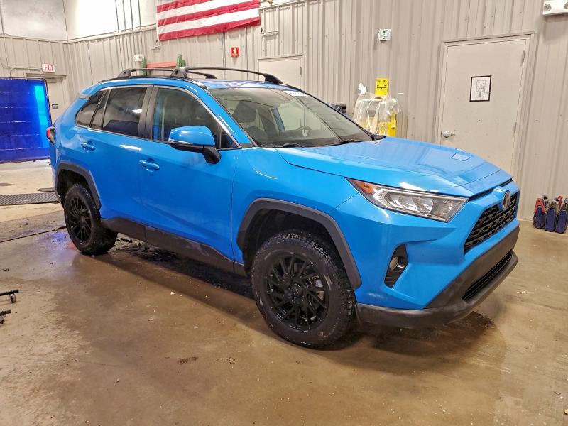 Photo 4 from auction – 2020 TOYOTA RAV4 XLE with VIN 2T3P1RFV2LC137364