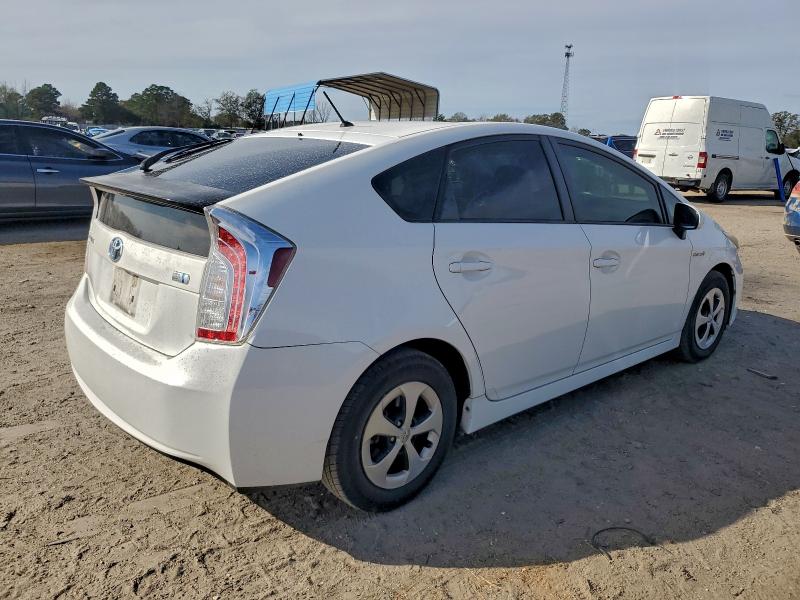 Photo 3 from auction – 2012 TOYOTA PRIUS with VIN JTDKN3DU6C5426100