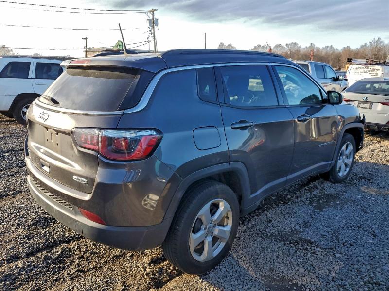 Photo 3 from auction – 2019 JEEP COMPASS LA with VIN 3C4NJDBB2KT594072