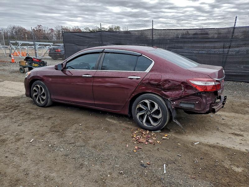 Photo 2 from auction – 2016 HONDA ACCORD with VIN 1HGCR2F77GA045705